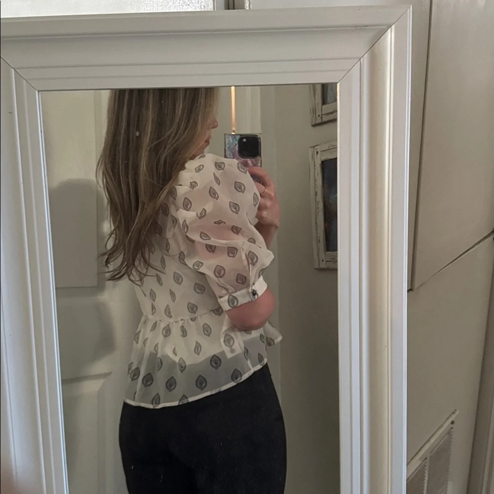 Anthropologie Cream Sheer Puff-Sleeve Peplum Blouse with Leaf Print size small